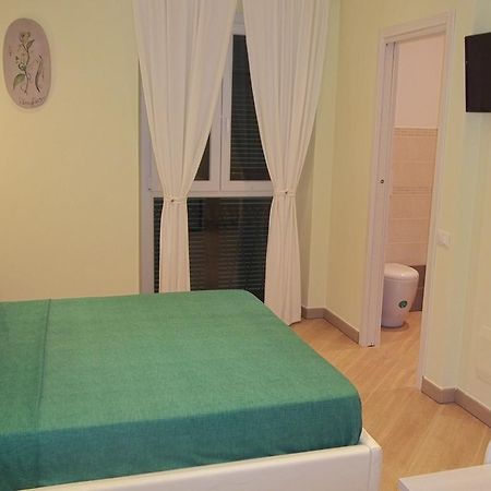 Guest House Le Tre Spezie ลาสเปเซีย ภายนอก รูปภาพ