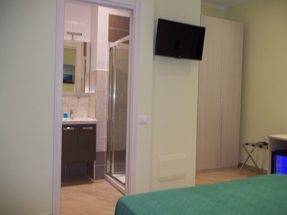 Guest House Le Tre Spezie ลาสเปเซีย ภายนอก รูปภาพ