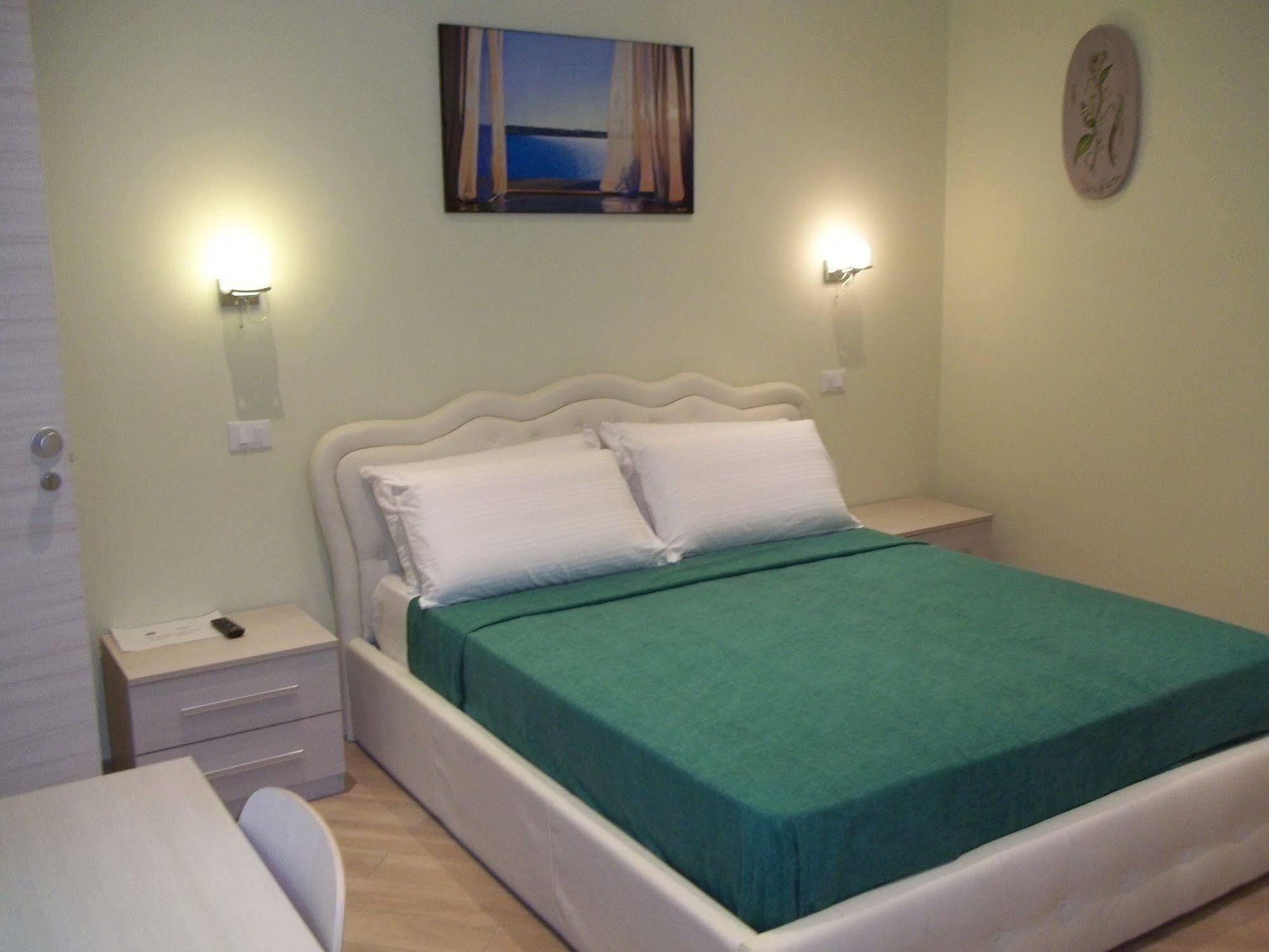 Guest House Le Tre Spezie ลาสเปเซีย ภายนอก รูปภาพ
